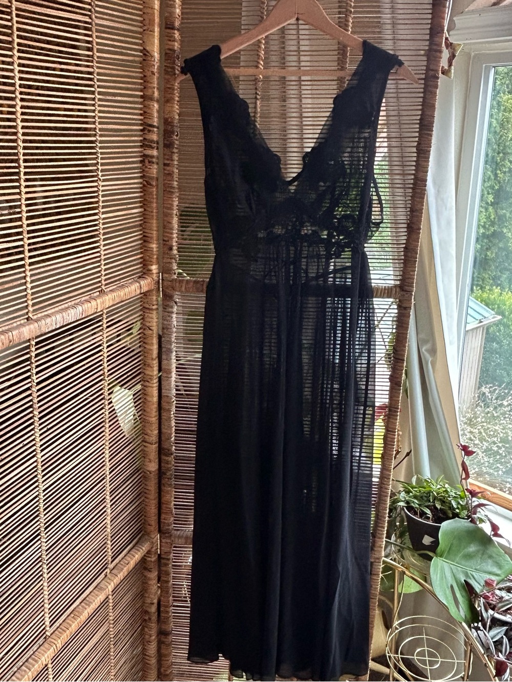 Vintage Flora Nikrooz Black Sheer Lace Maxi Chemise